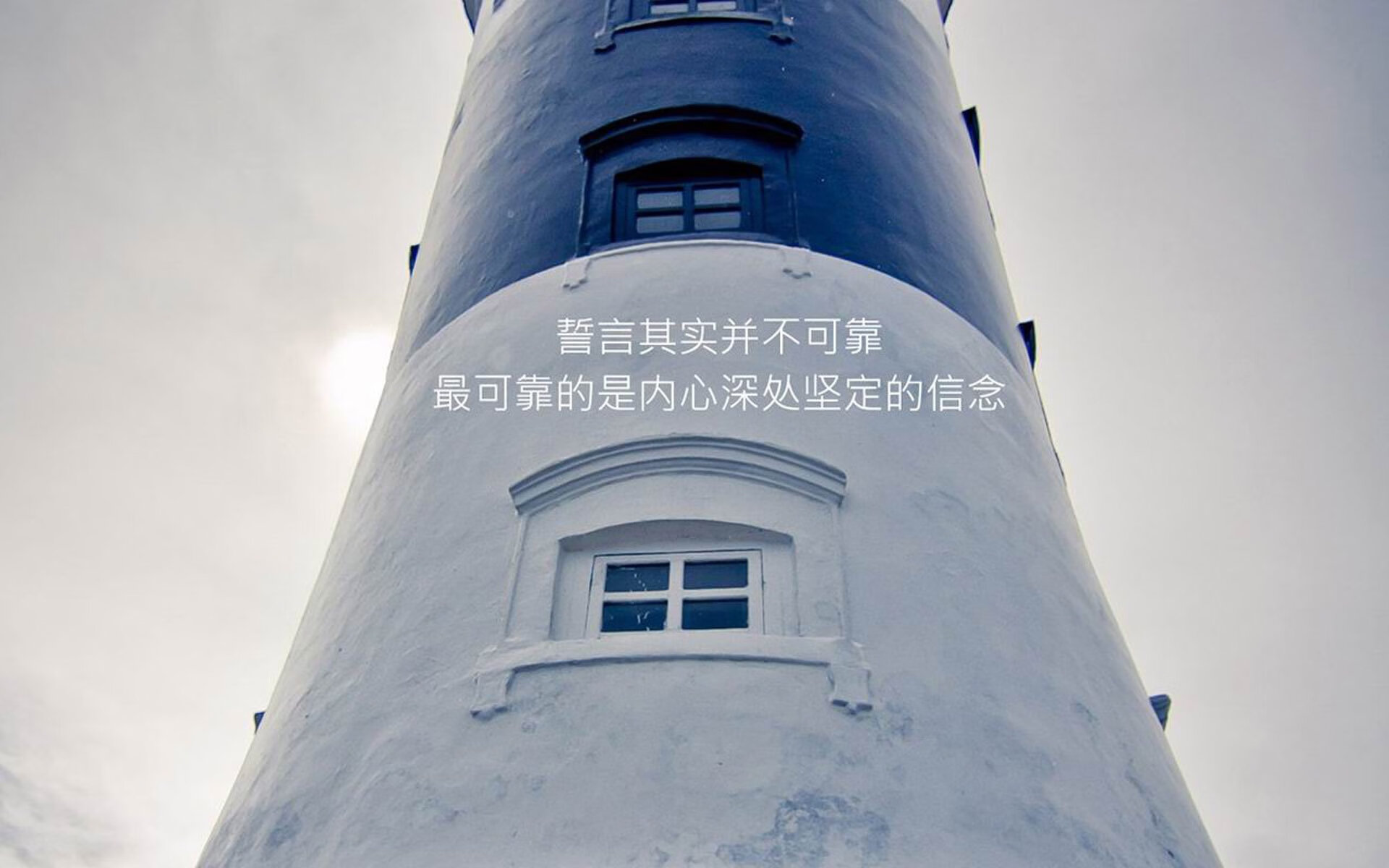 _潮流滑雪服：科技与时尚的完美结合_，滑雪服装