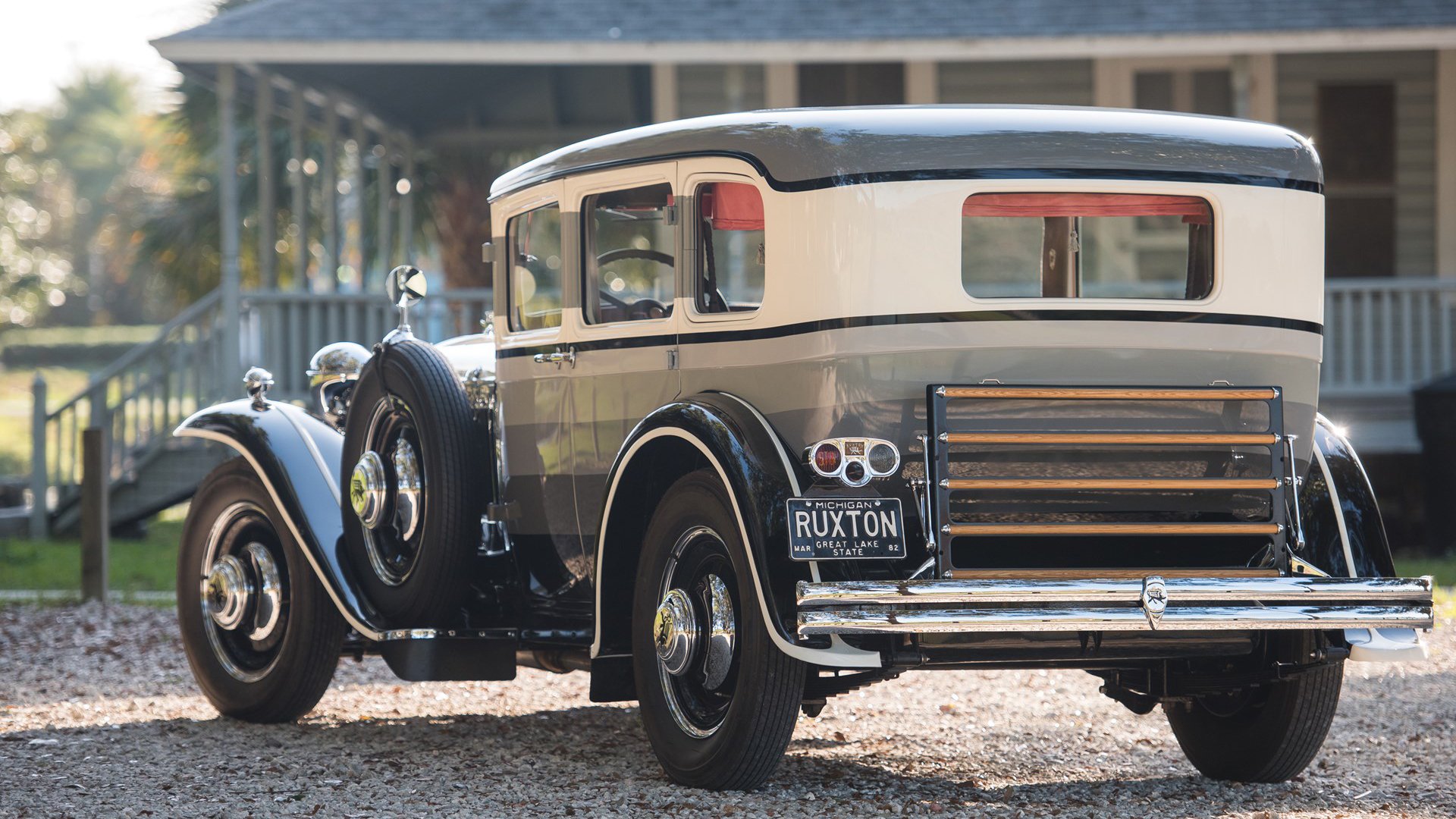 篮球教练员团队协作机制创新,篮球教练组成员的架构