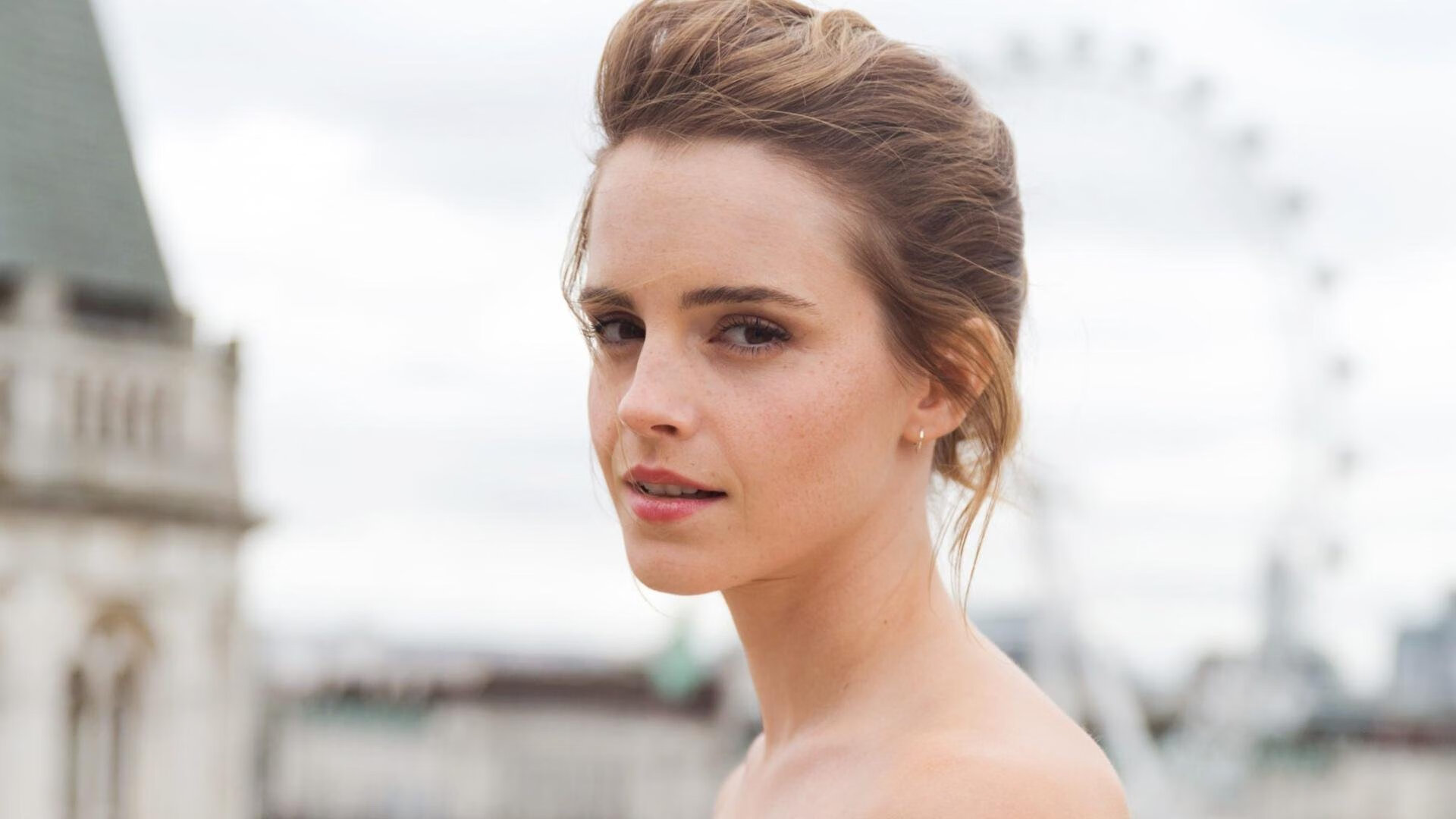 西甲球队通过热区分析调整防守阵型的实践探索,西甲热身赛有直播吗